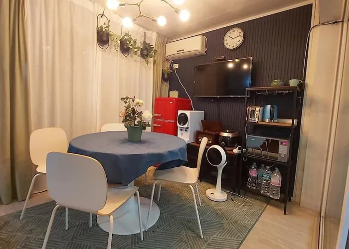 弘大跃层露台大房间 机场地铁直达 3分钟步行地铁站 Hongdae, Airport Express,metro 3min,duplex Big Party Hébergement de vacances Séoul
