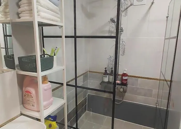 弘大跃层露台大房间 机场地铁直达 3分钟步行地铁站 Hongdae, Airport Express,metro 3min,duplex Big Party Séoul